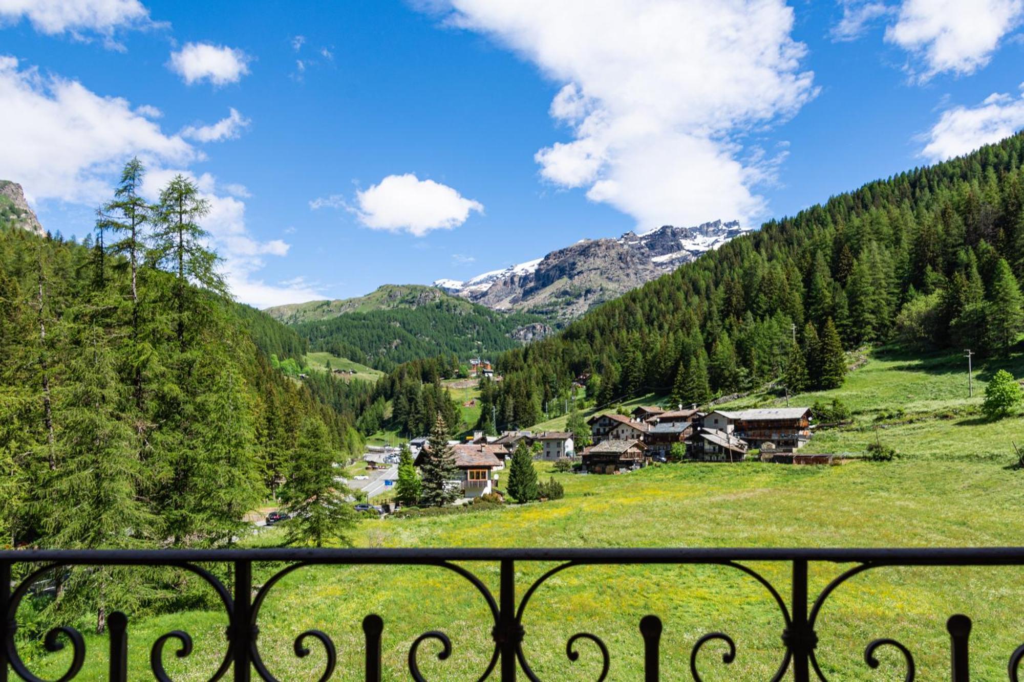Albergo Monte Cervino Champoluc Esterno foto